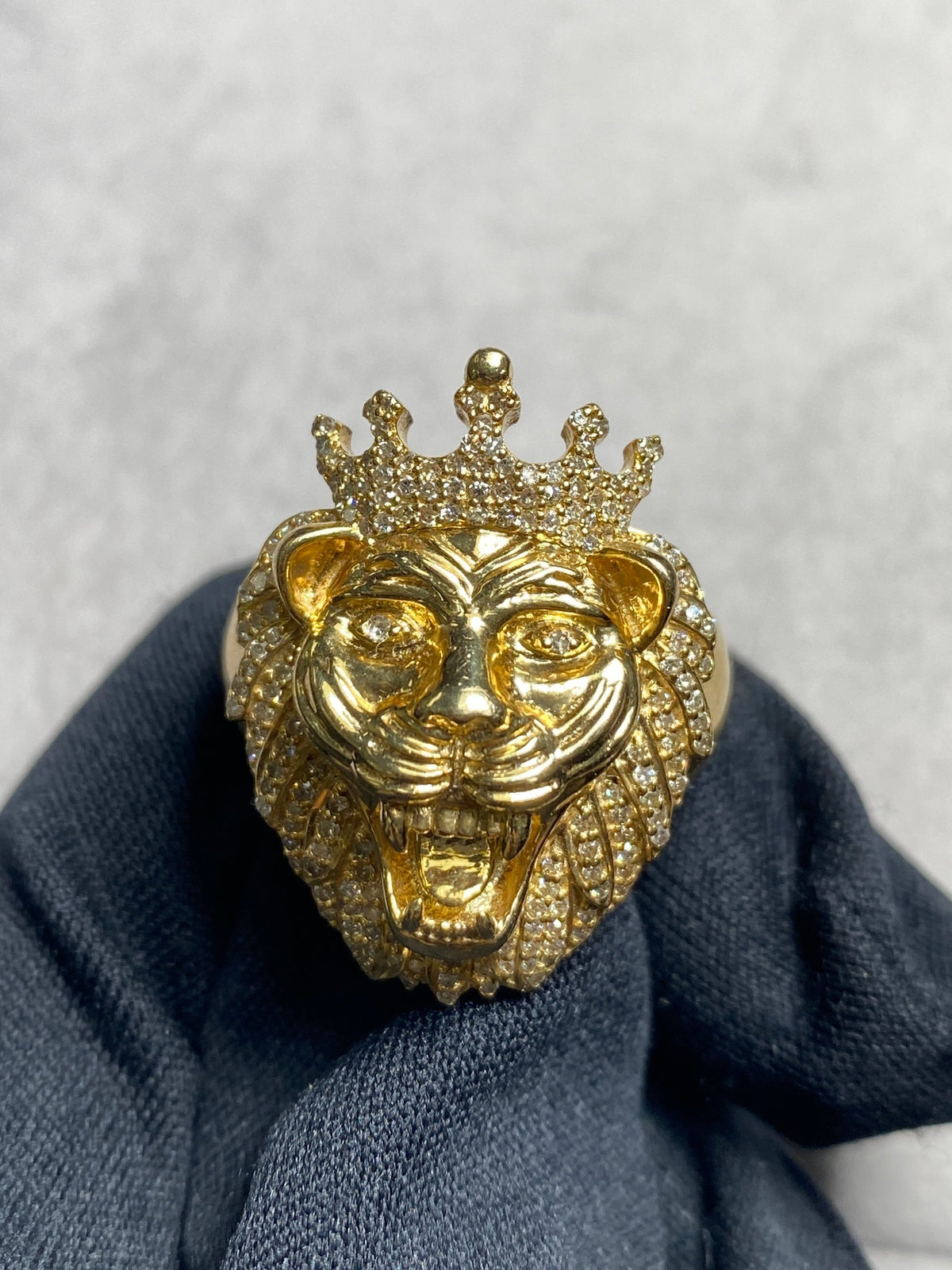 10K Gold King Lion Diamond Ring - additional product view 2