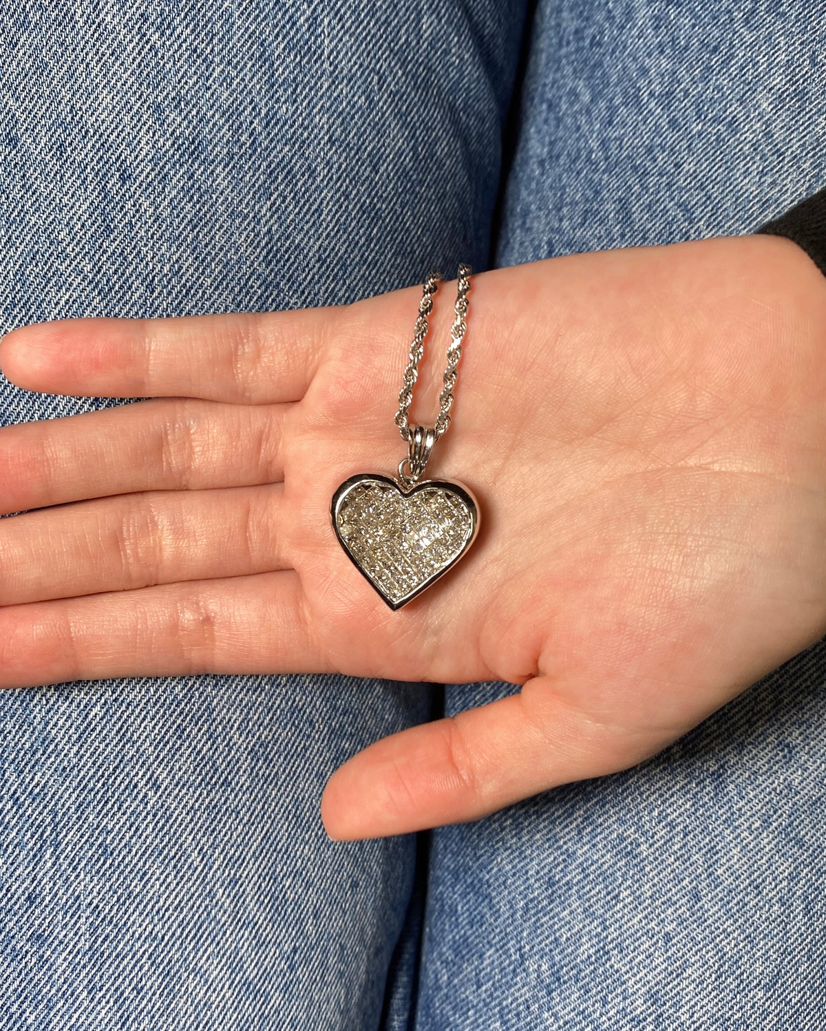 14K Gold Heart Diamond Pendant with Chain - additional product view 3