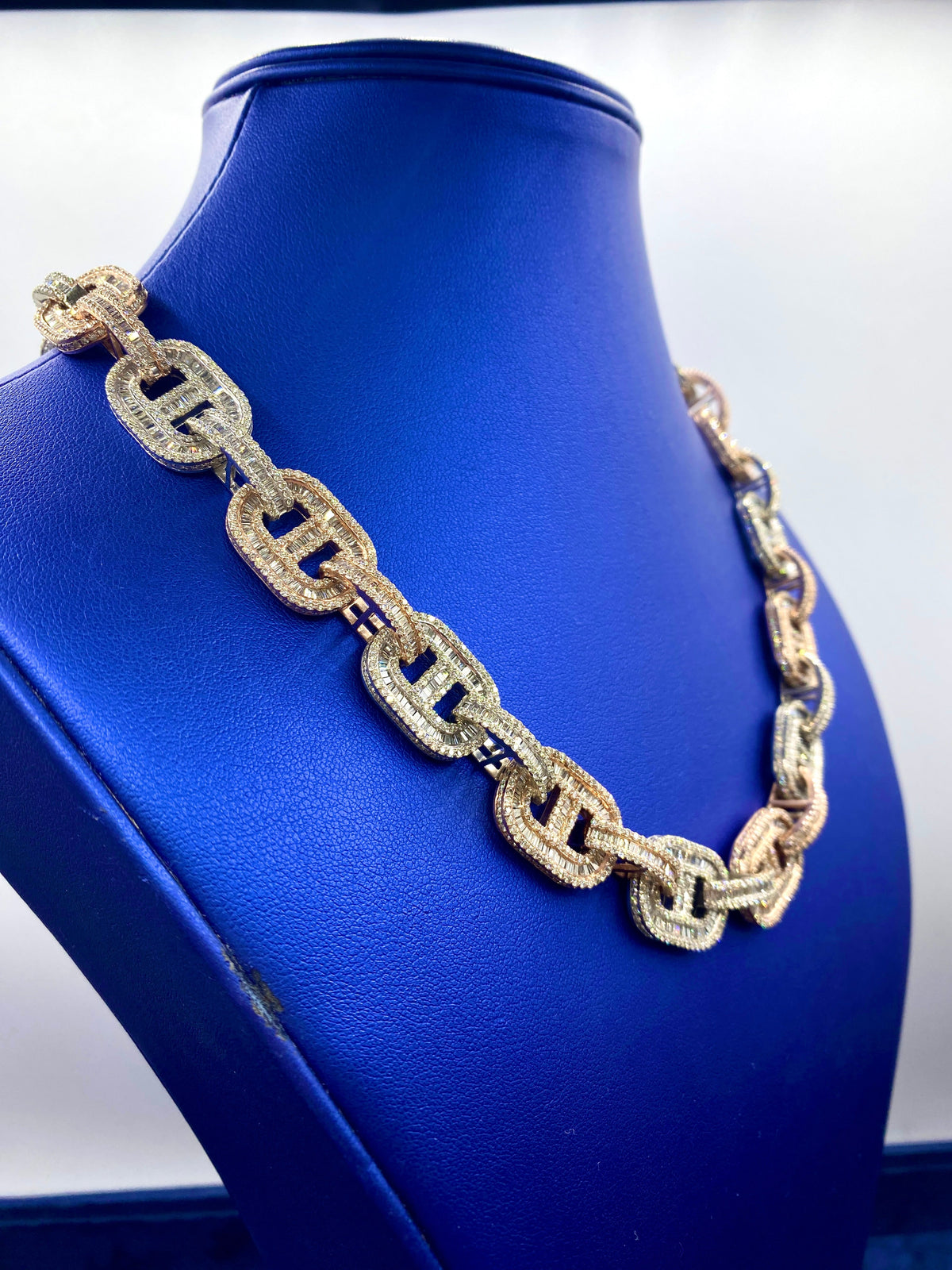 14K Gold Gucci Link Diamond Chain - additional product view 3