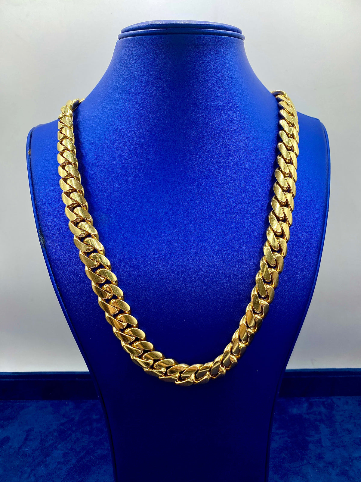 14K Solid Gold Cuban Chain 15mm 24 in - additional product view 2