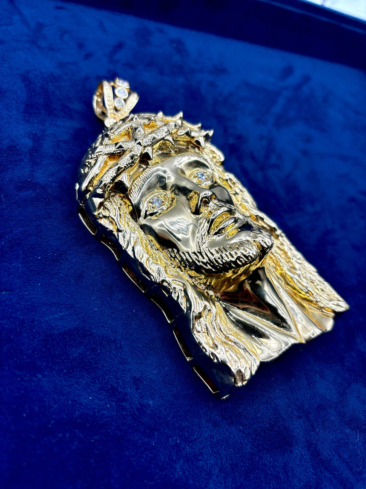14K Gold Jumbo Jesus Head Pendant - additional product view 2