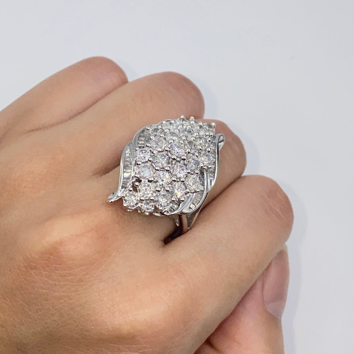 10K Gold Ribbon Diamond Baguette Ring - additional product view 3