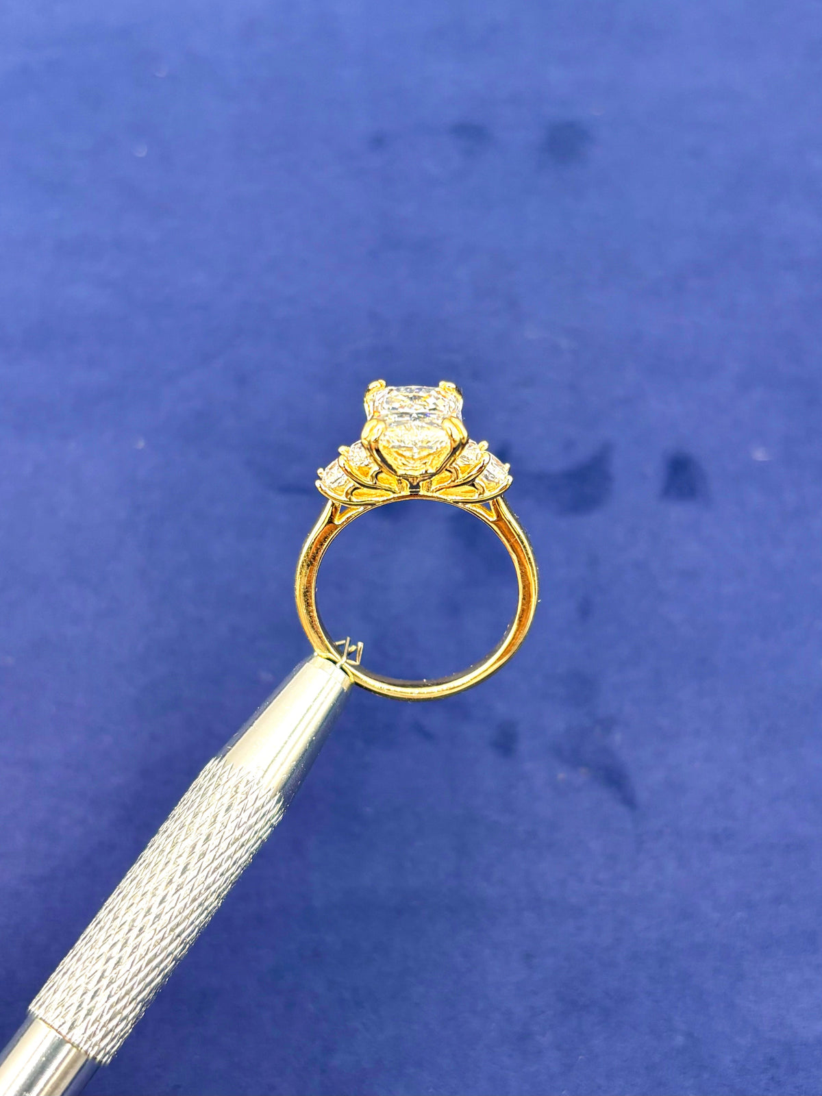 14K Gold Beautiful Radiant Cut Diamond Engagement Ring - additional product view 4