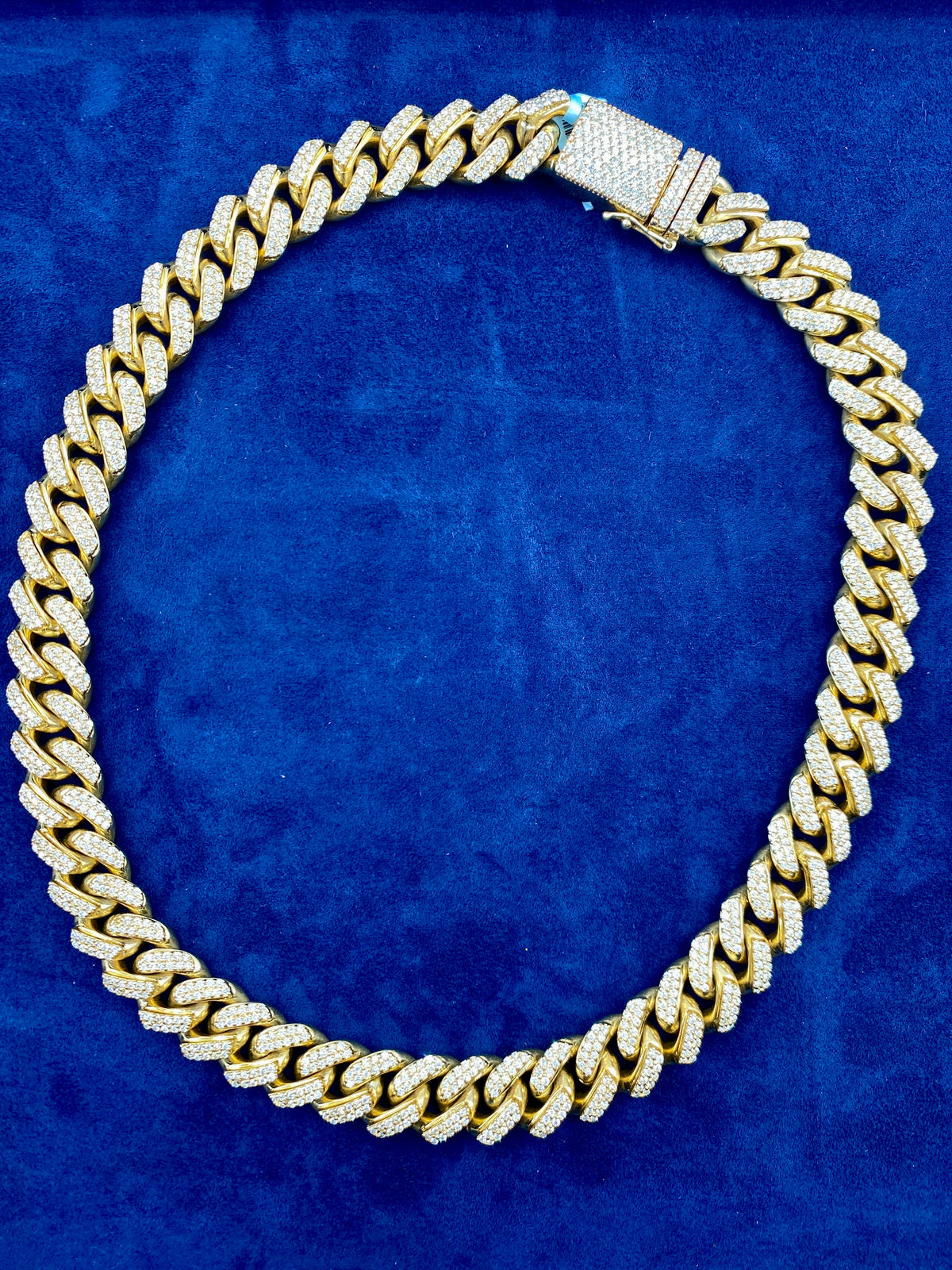 14K Gold Jumbo Diamond Cuban Chain 16mm - additional product view 9