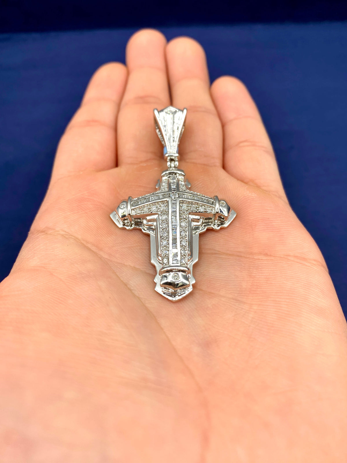 14K White Gold Bubble Cross Diamond Pendant - additional product view 5
