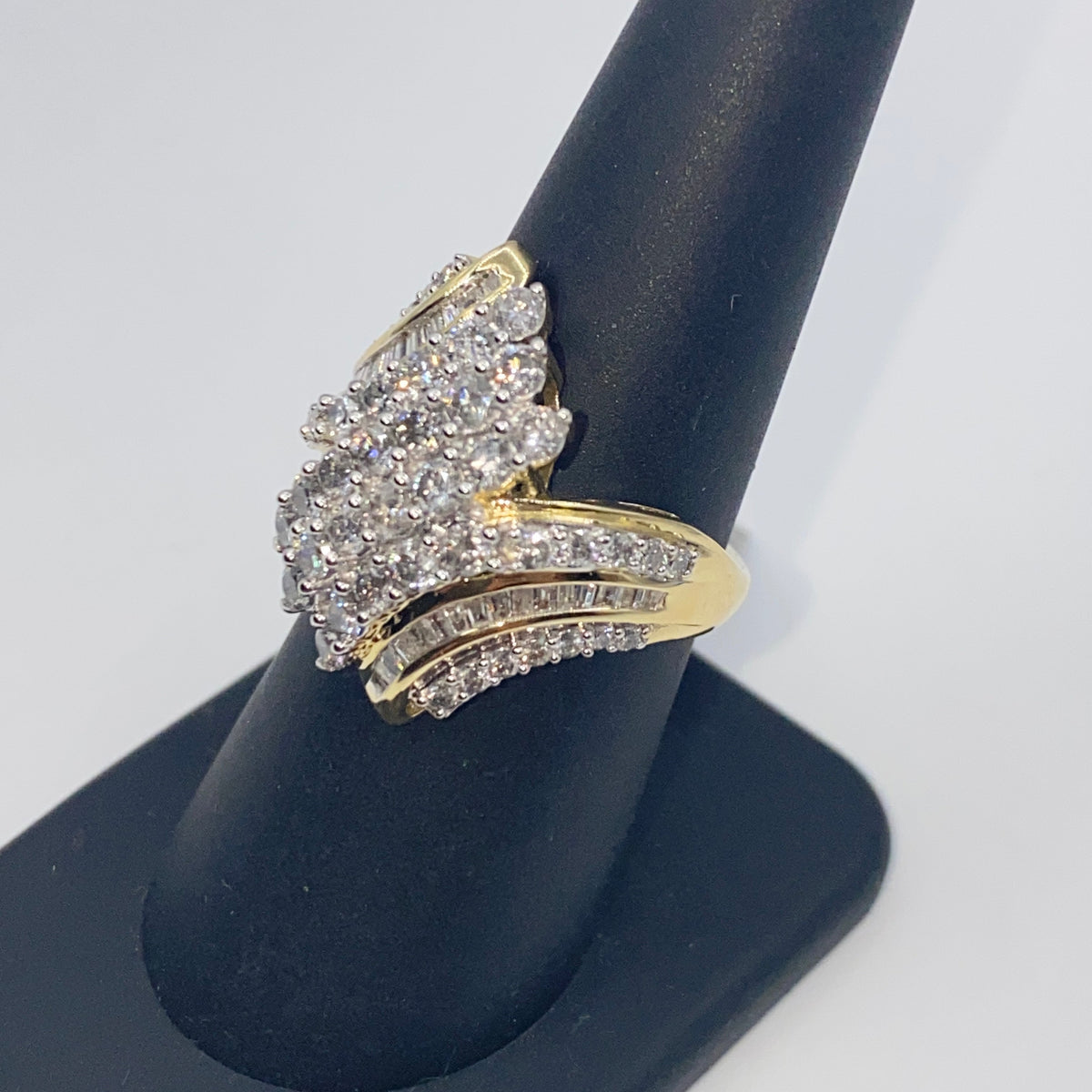 10K Gold Cluster Diamond Baguette Ring - additional product view 5
