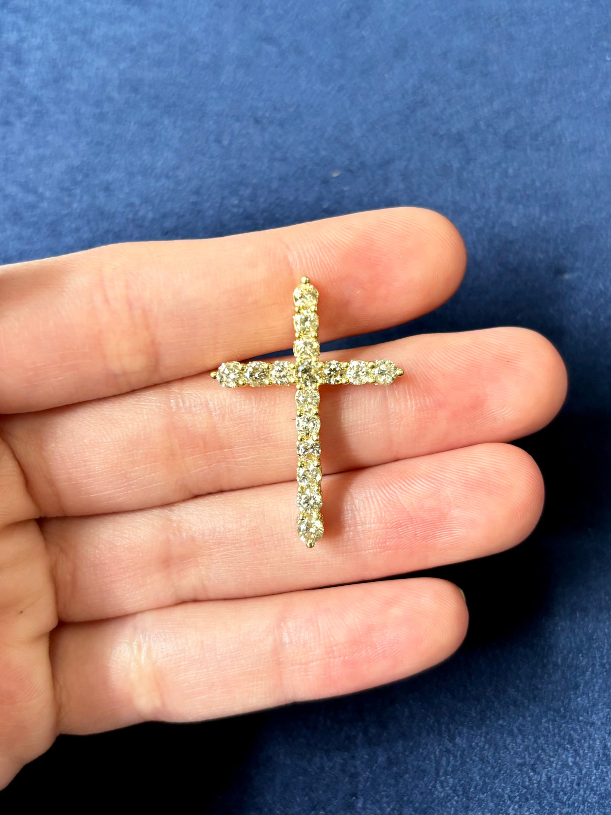 10K Gold Jubilant Diamond Cross Pendant - additional product view 5