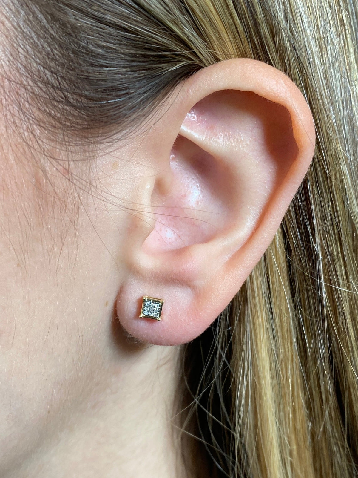 10K Gold Castle Flat Studded Diamond Earring - additional product view 2
