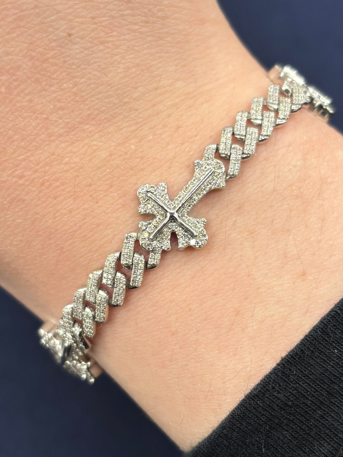 10K Gold Diamond Cuban Link with Crosses Bracelet in white gold - close-up product photo