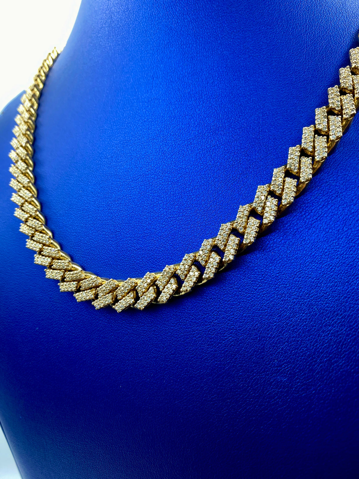 14K Gold Jumbo Diamond Cuban Chain 10mm - additional product view 4