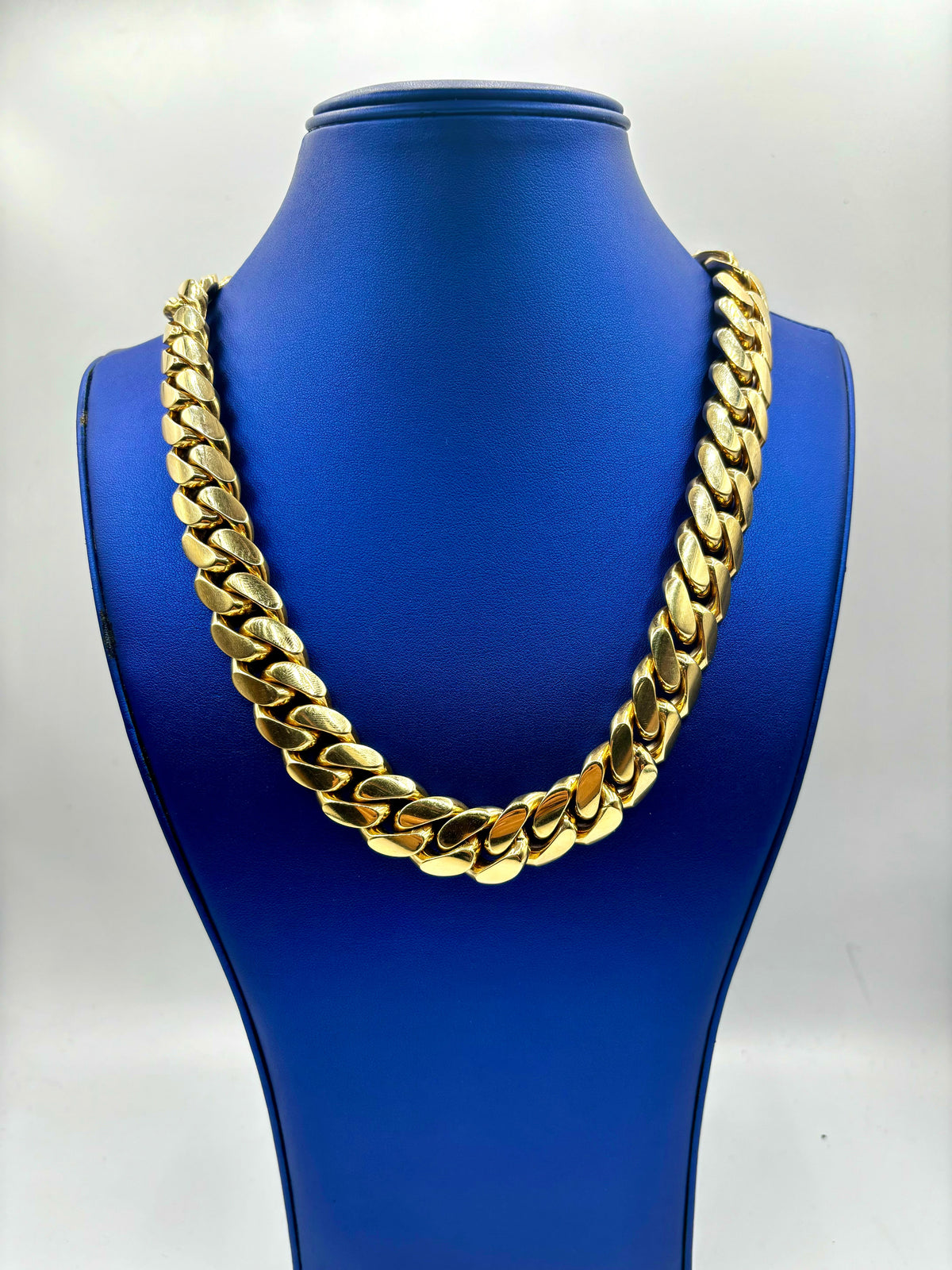 14K Gold Cuban Link Chain 18mm 22 in - additional product view 2