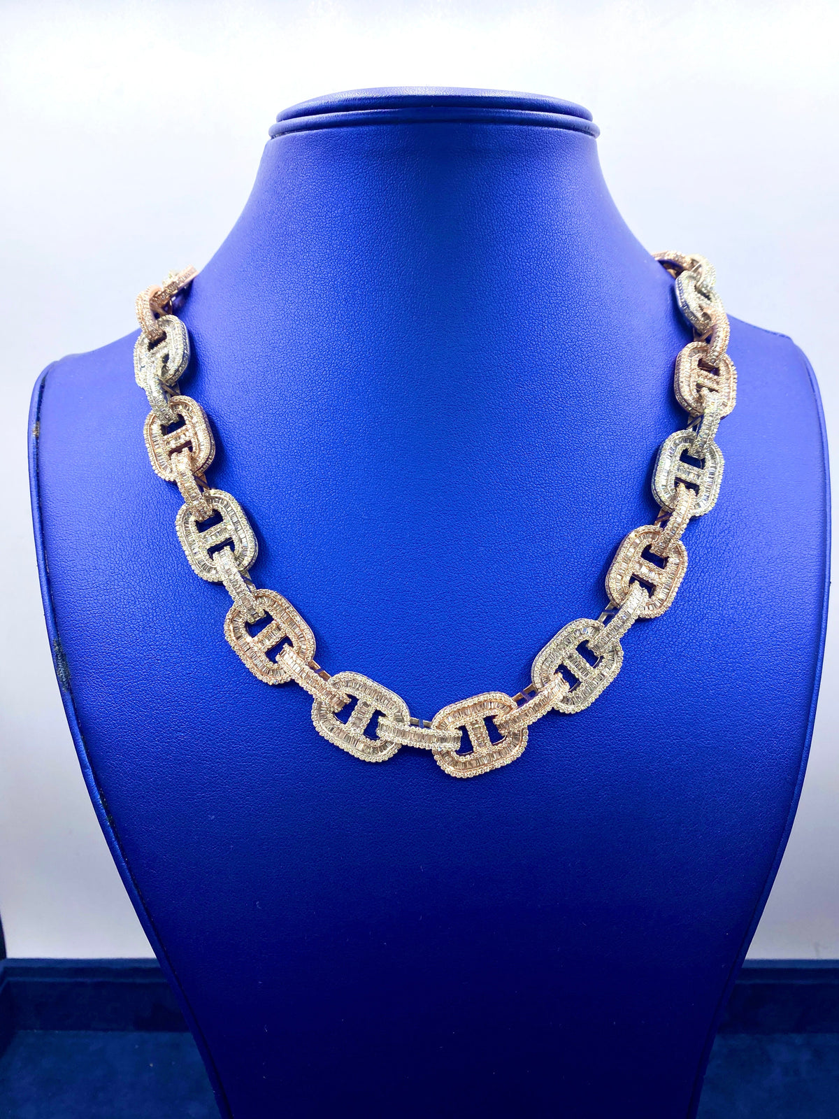 14K Gold Gucci Link Diamond Chain - additional product view 2