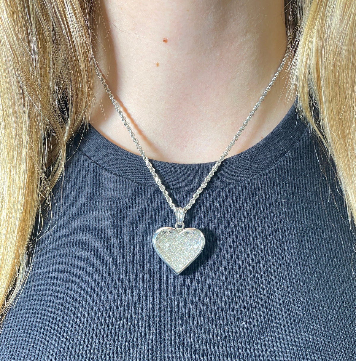 14K Gold Heart Diamond Pendant with Chain - additional product view 2