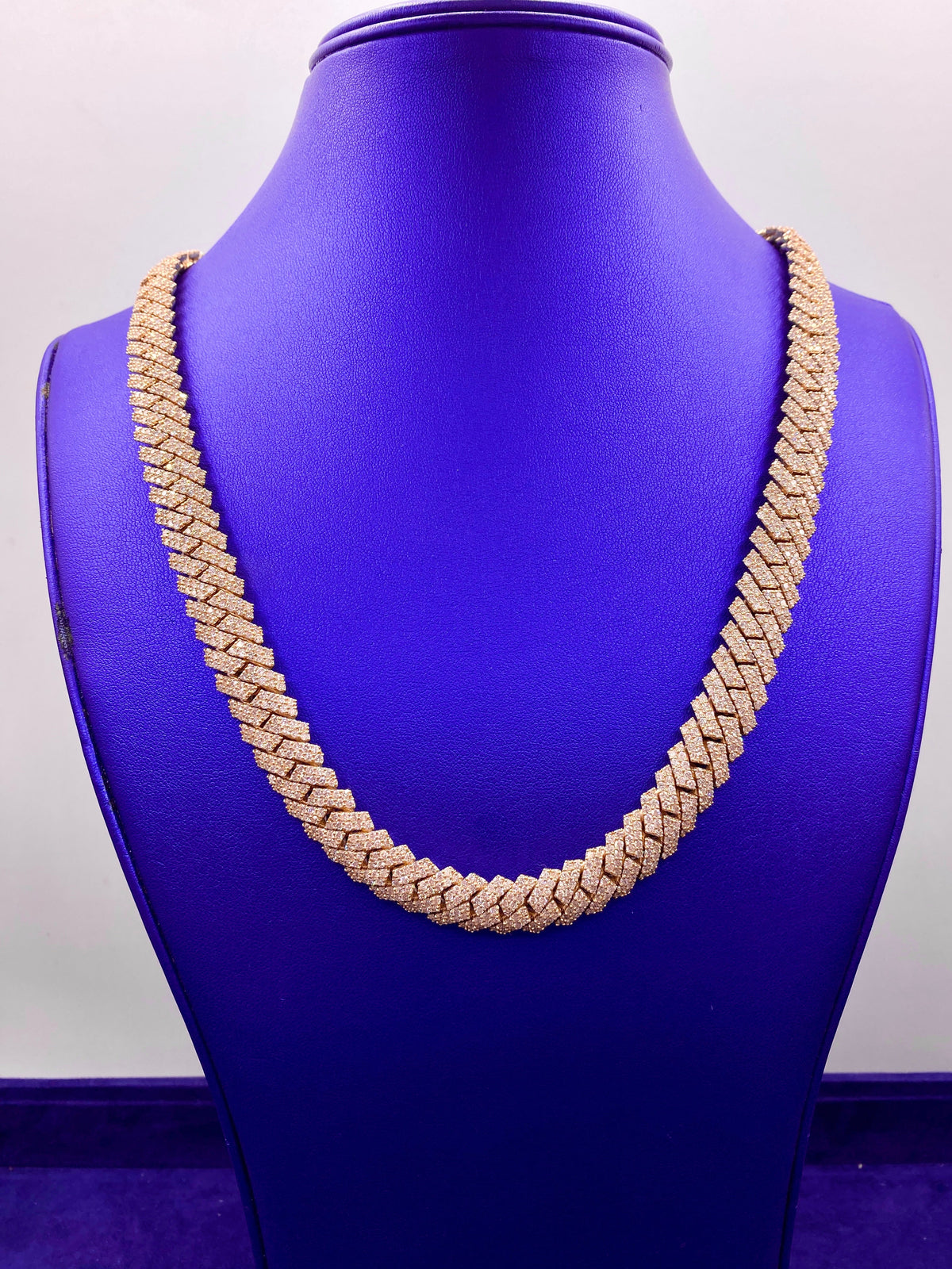 10K Gold 12mm Diamond Cuban Chain 22 in - additional product view 2