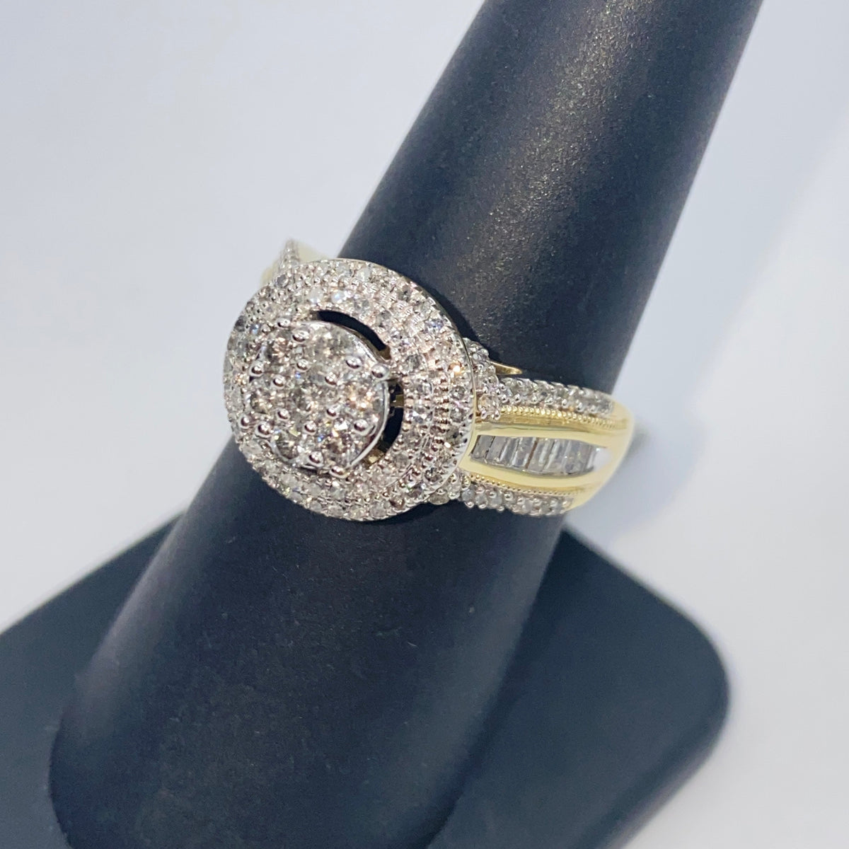 10K Gold Circle Large Stones Center Diamond Baguette Engagement Ring - additional product view 6