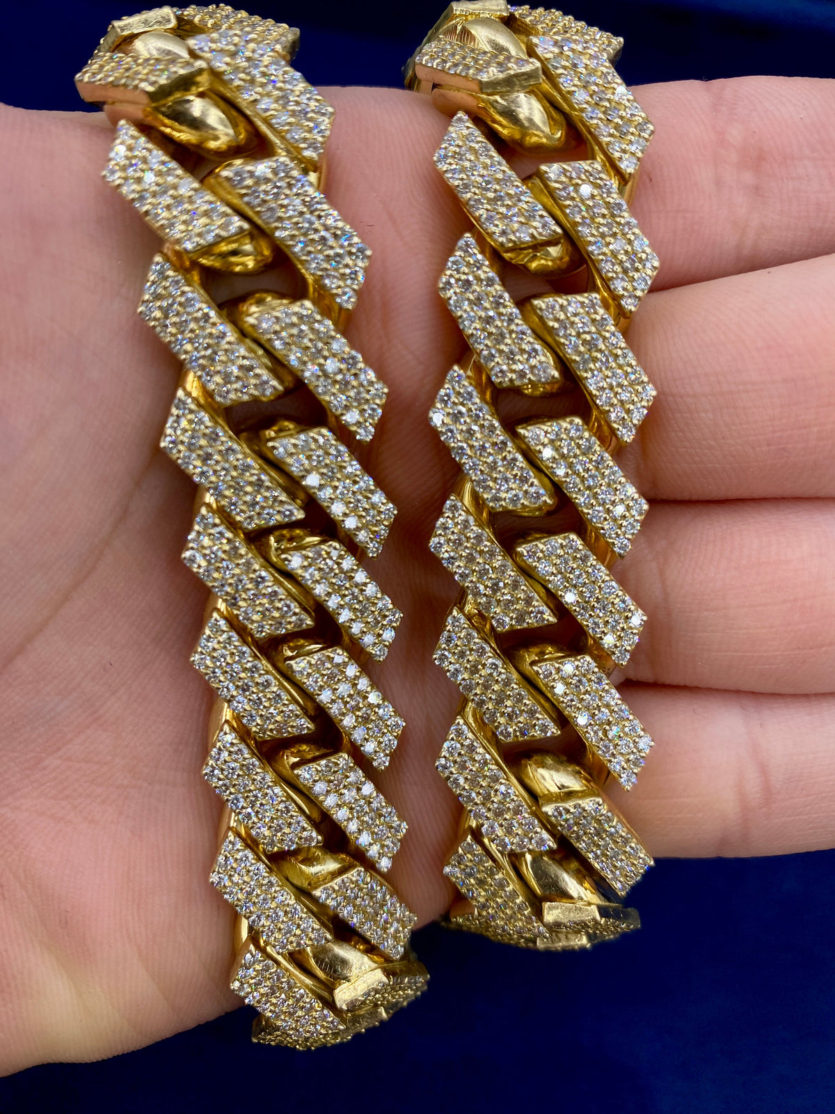 14K Gold Jumbo Diamond Cuban Chain 18.5mm - additional product view 5