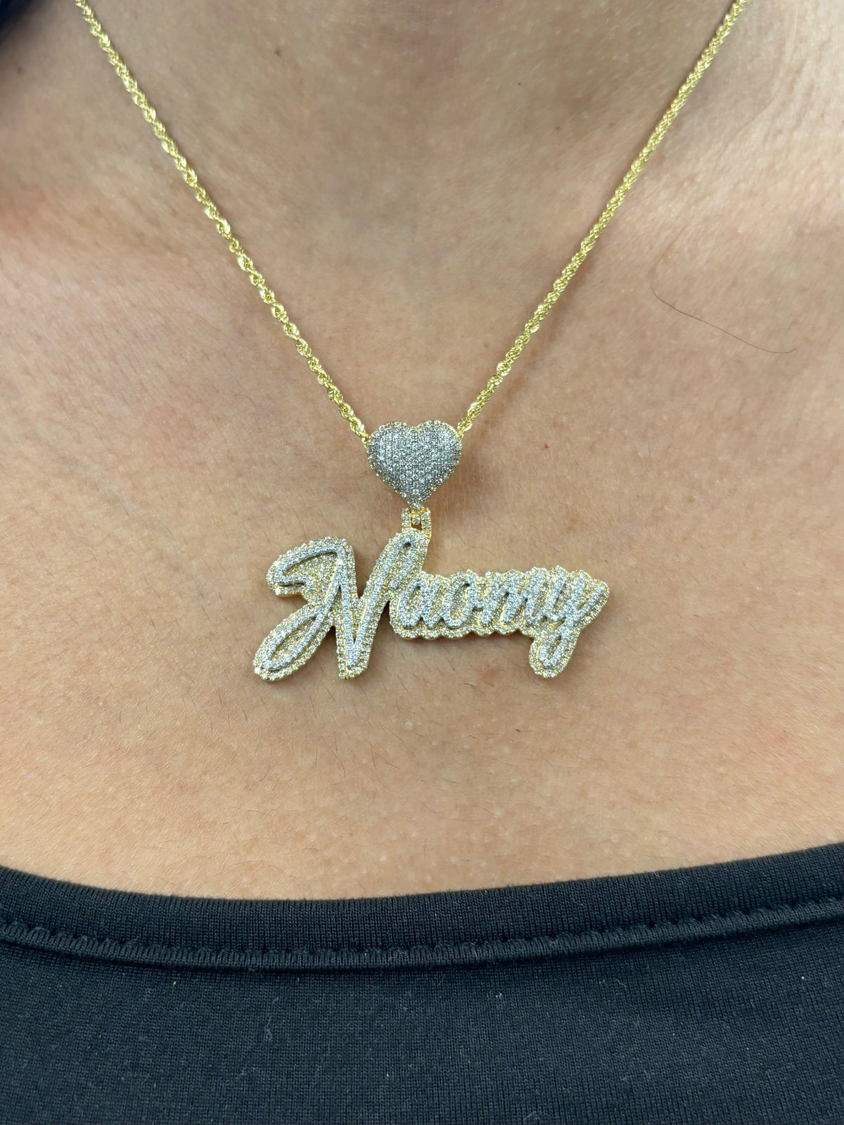 10K Gold Custom Naomy Name Diamond Pendant - additional product view 6