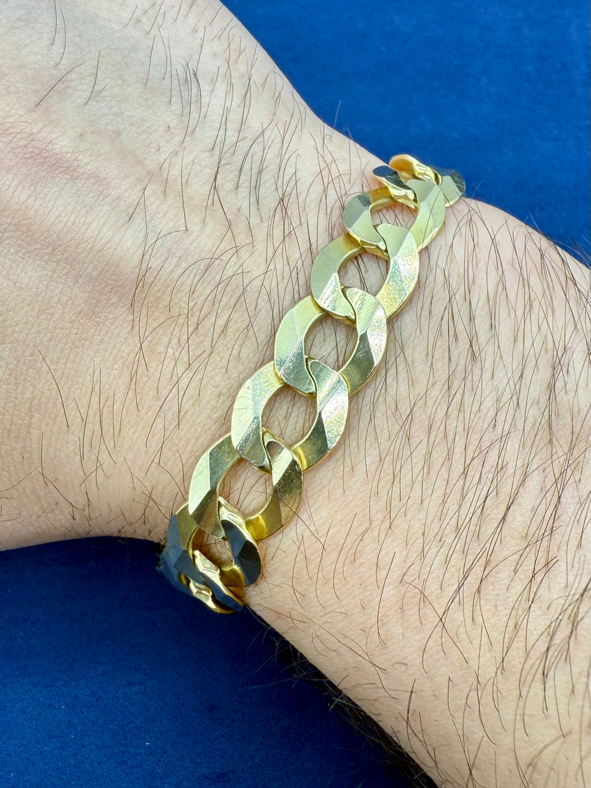 14K Gold Italian Cuban Link Bracelet 11.2mm - additional product view 2