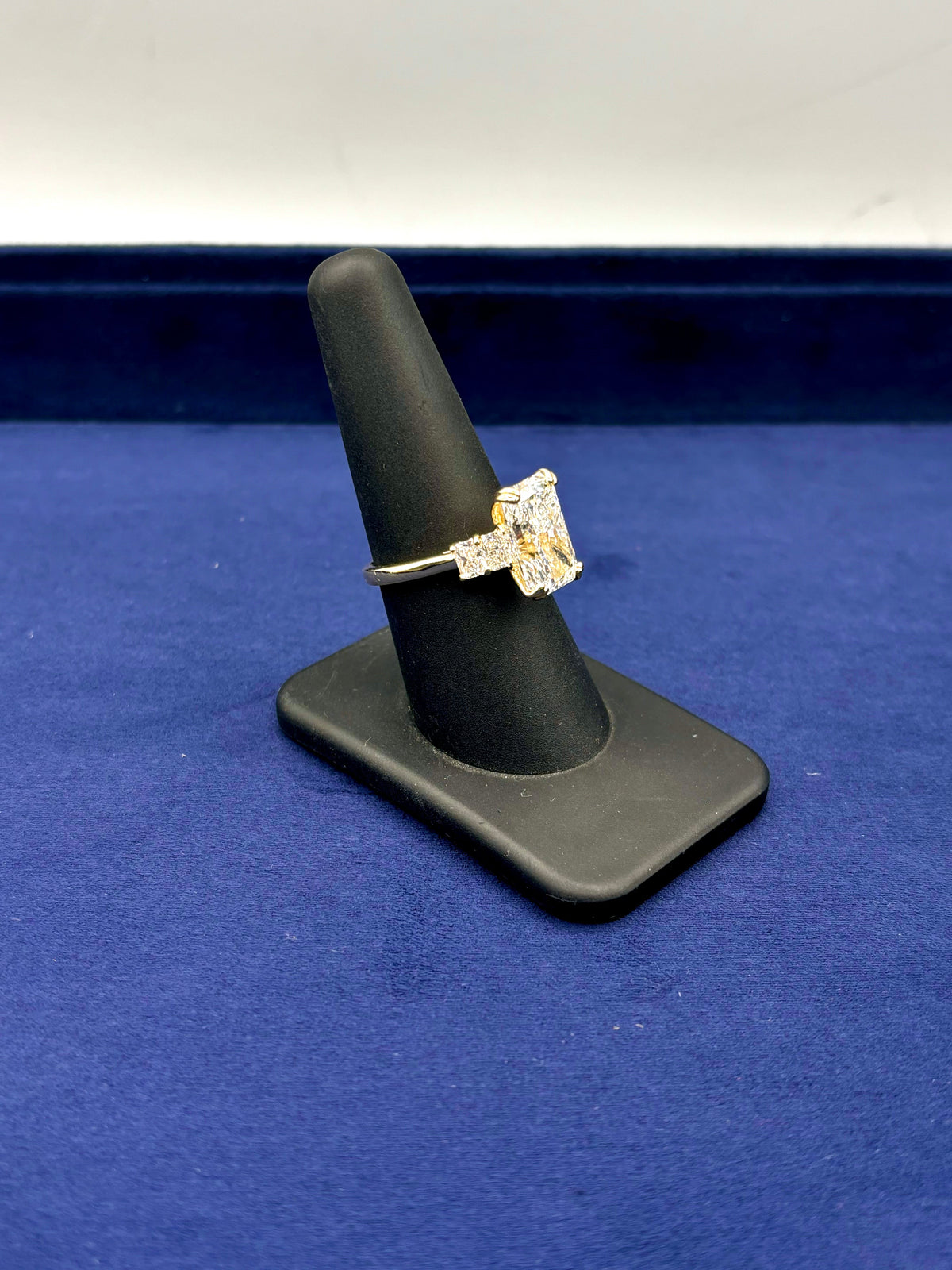 14K Gold Beautiful Radiant Cut Diamond Engagement Ring - additional product view 6