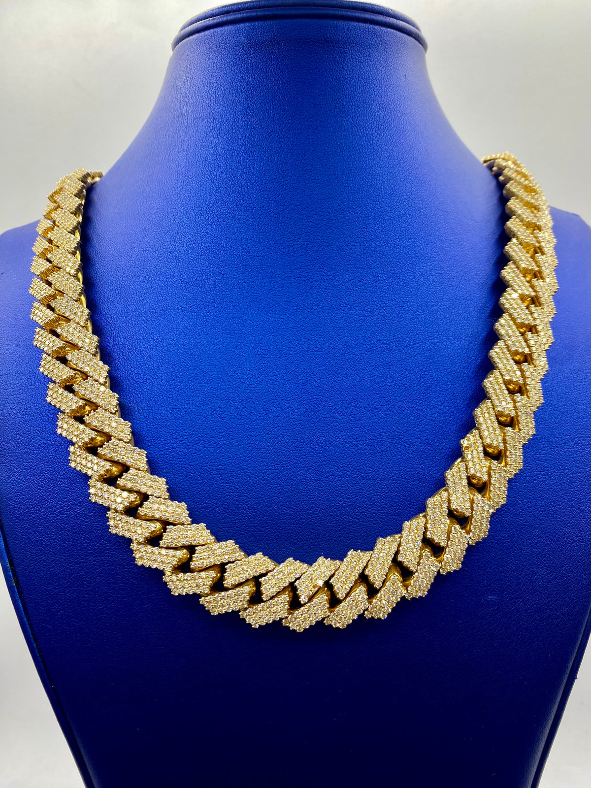 14K Gold Jumbo Diamond Cuban Chain 17.4mm - additional product view 2