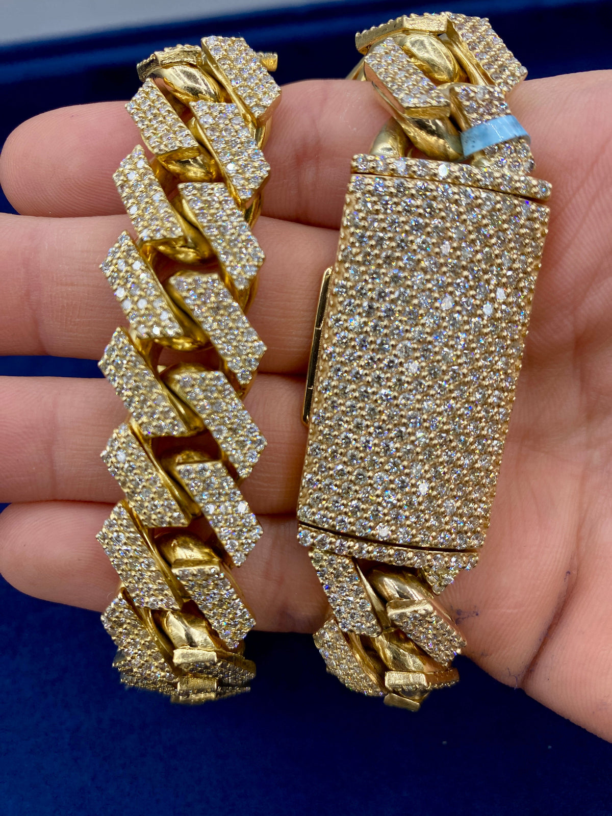 14K Gold Jumbo Diamond Cuban Chain 18.5mm - additional product view 8