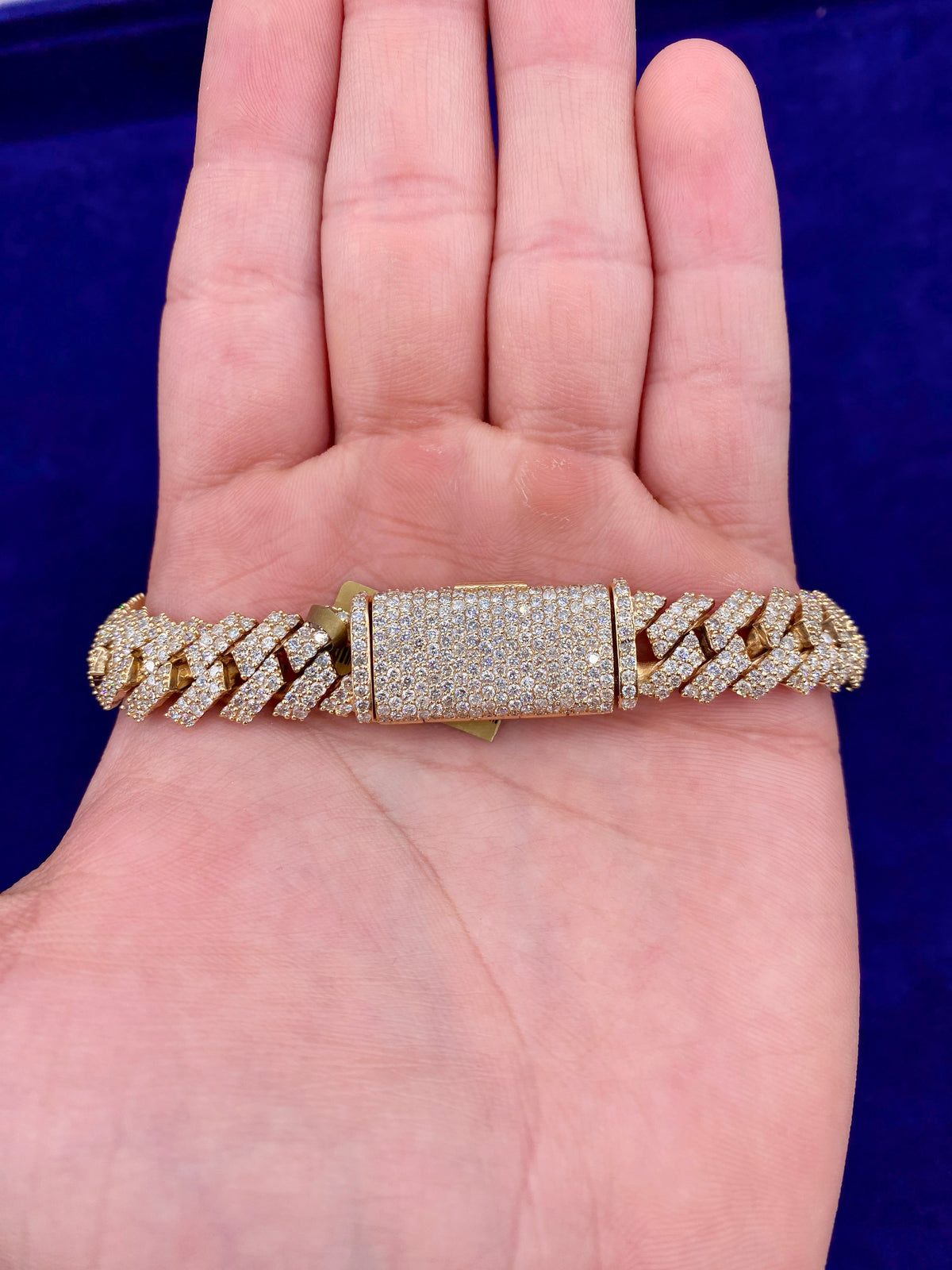 10K Gold 12mm Diamond Cuban Chain 22 in - additional product view 5
