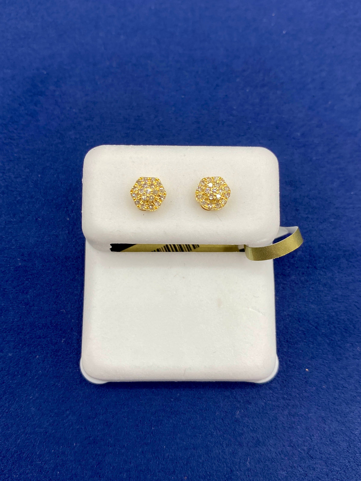 10K 3D Flower Style Gold & Diamond Earrings in yellow gold - close-up product photo