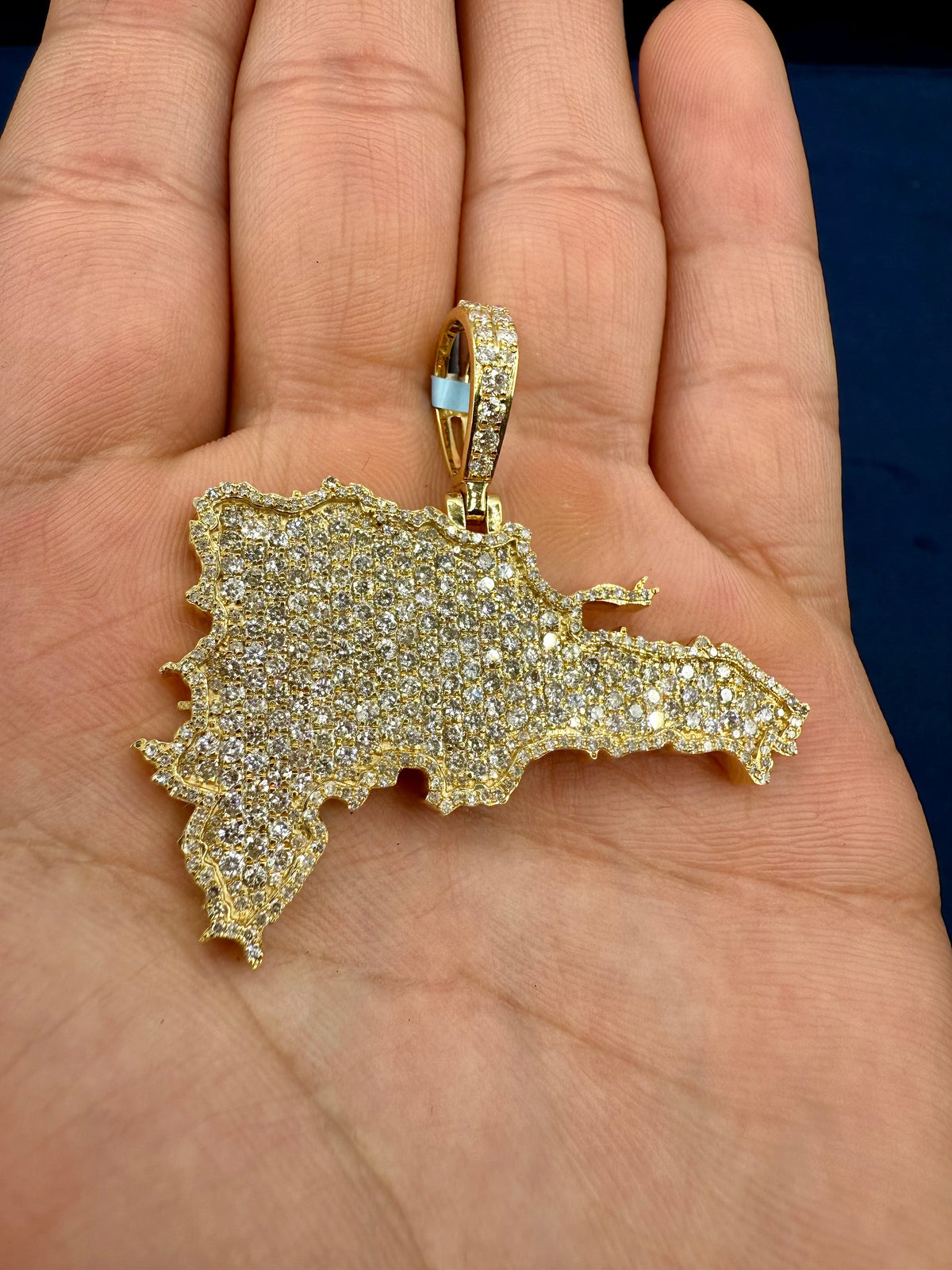 14K Gold Dominican Republic Diamond Pendant - additional product view 5