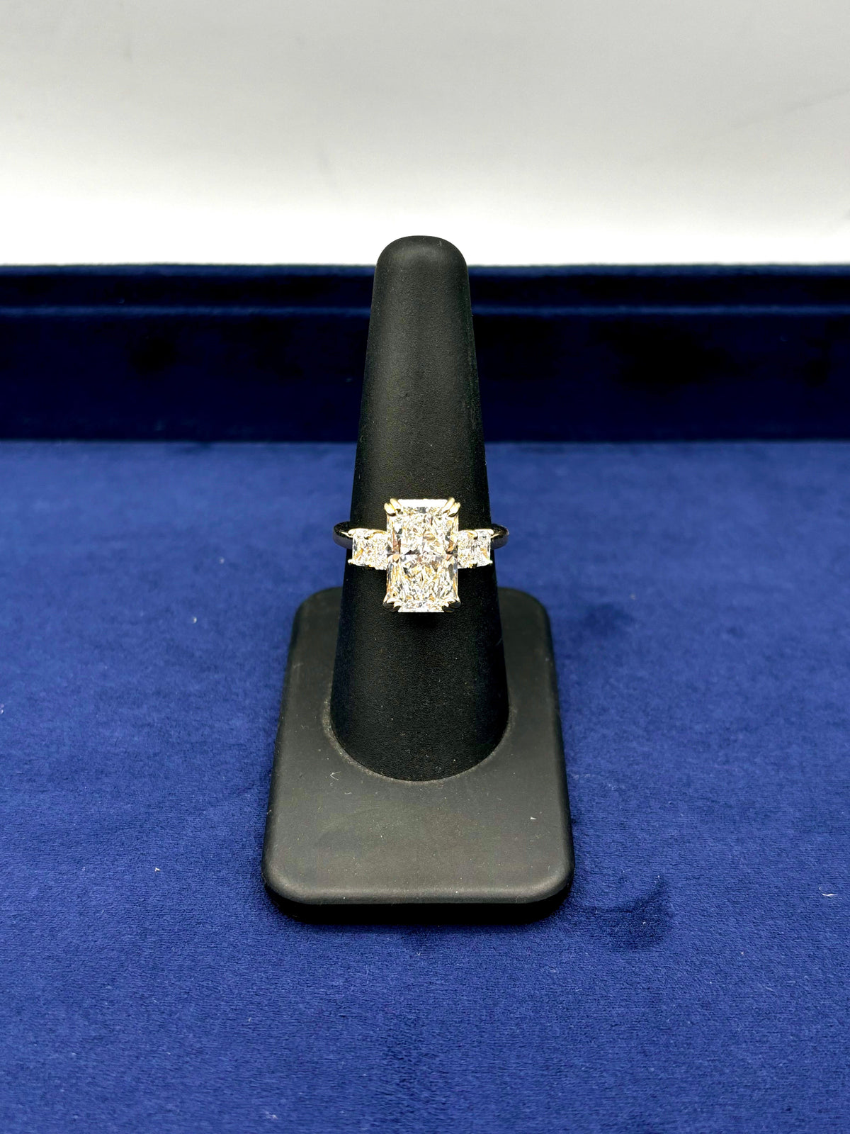 14K Gold Beautiful Radiant Cut Diamond Engagement Ring - additional product view 5
