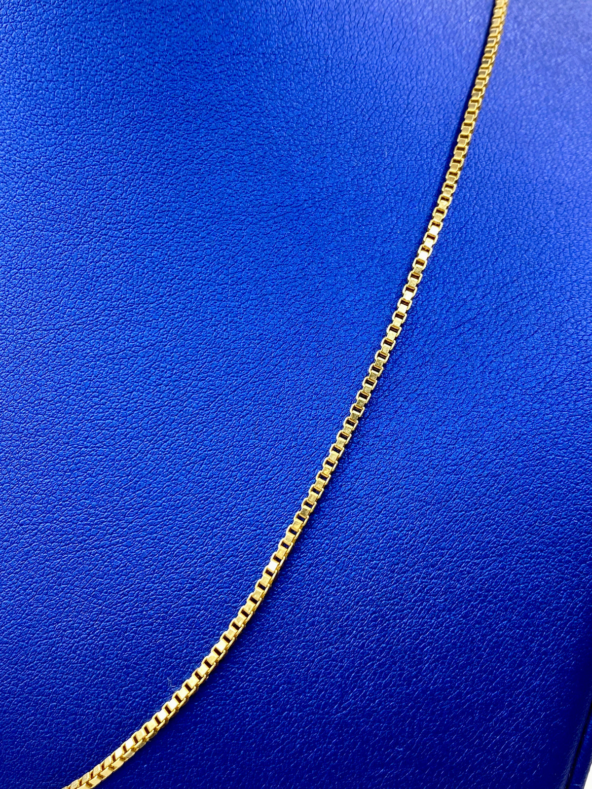 18K Gold Thick Link Chain - additional product view 3