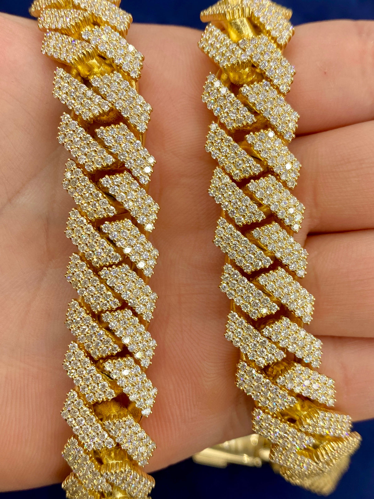 14K Gold Jumbo Diamond Cuban Chain 15.5mm - additional product view 7