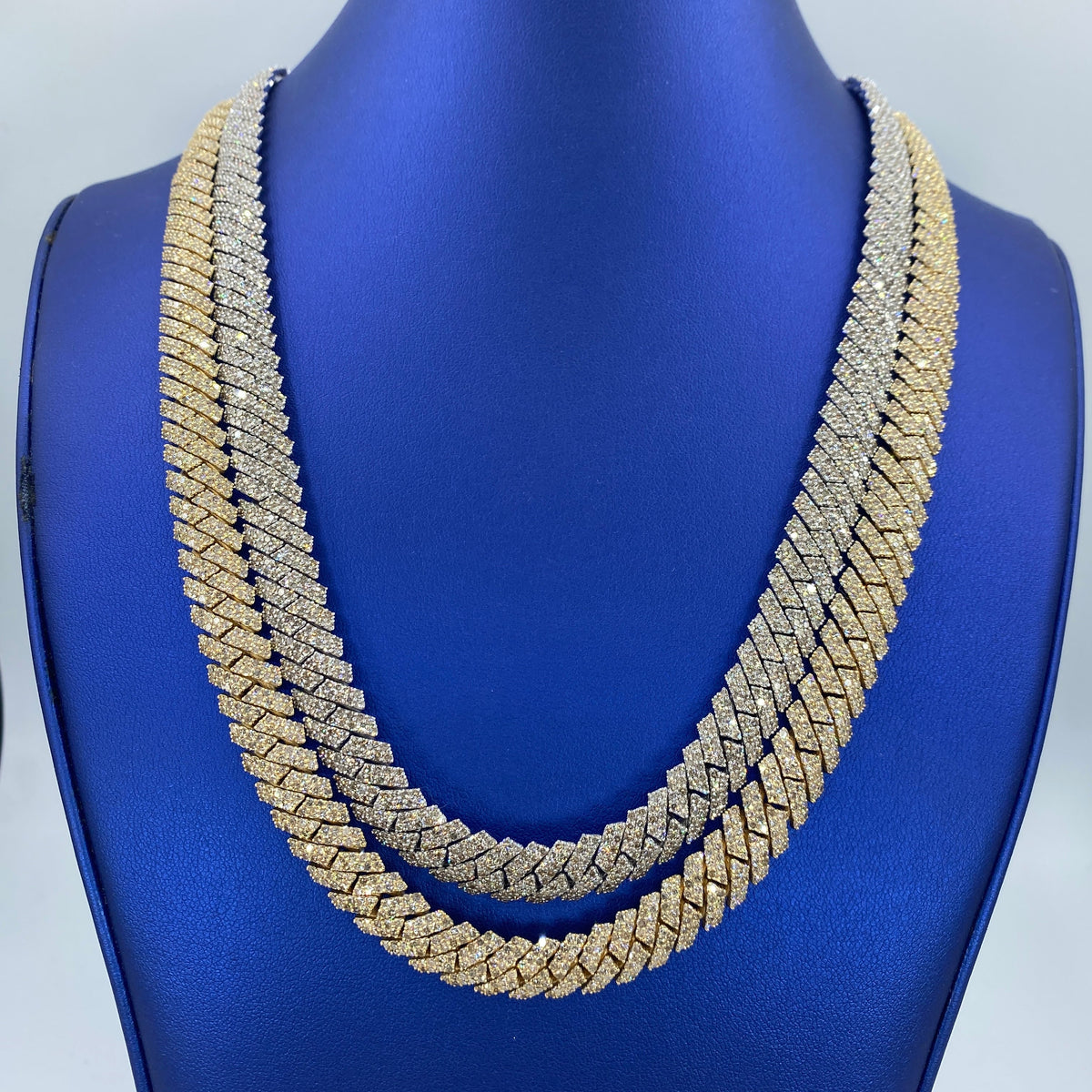 10K Gold 10.5mm Cuban Link Diamond Chain 22 in - additional product view 3