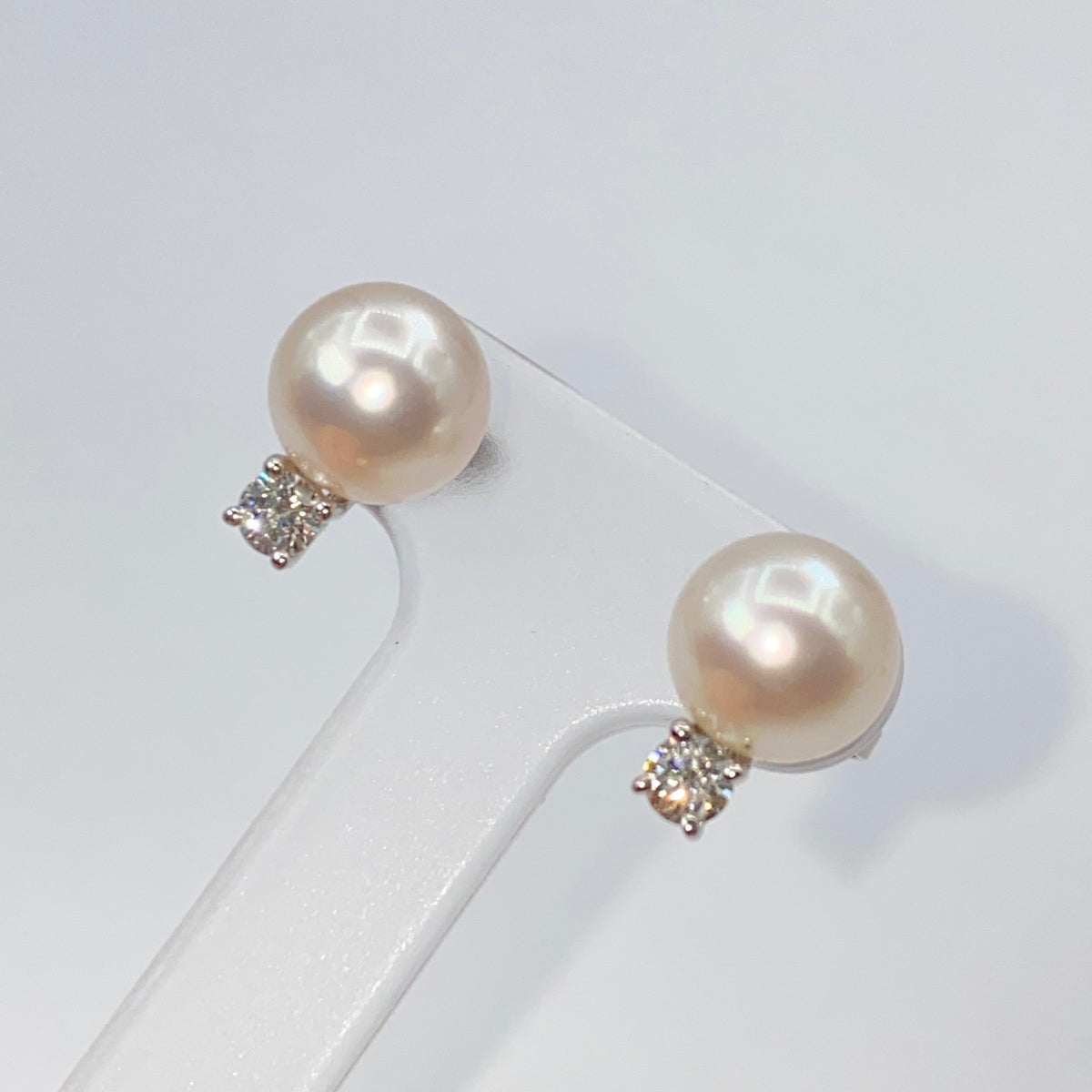 18K Gold Vintage Tiffany & Co Pearl Stud Diamond - additional product view 5