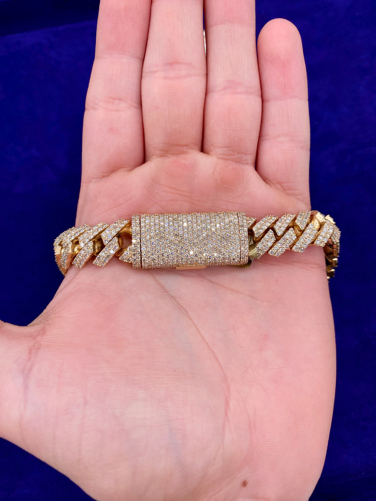 10K Gold 13.5mm Diamond Cuban Chain 22 in - additional product view 4
