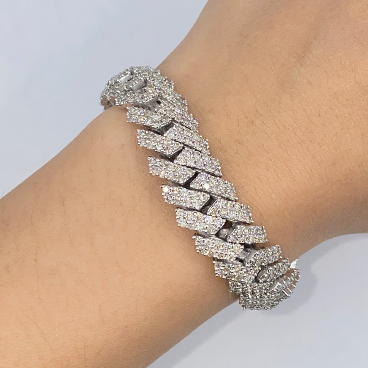 10K Gold 12.5mm Cuban Link Diamond Bracelet 8 in - additional product view 2