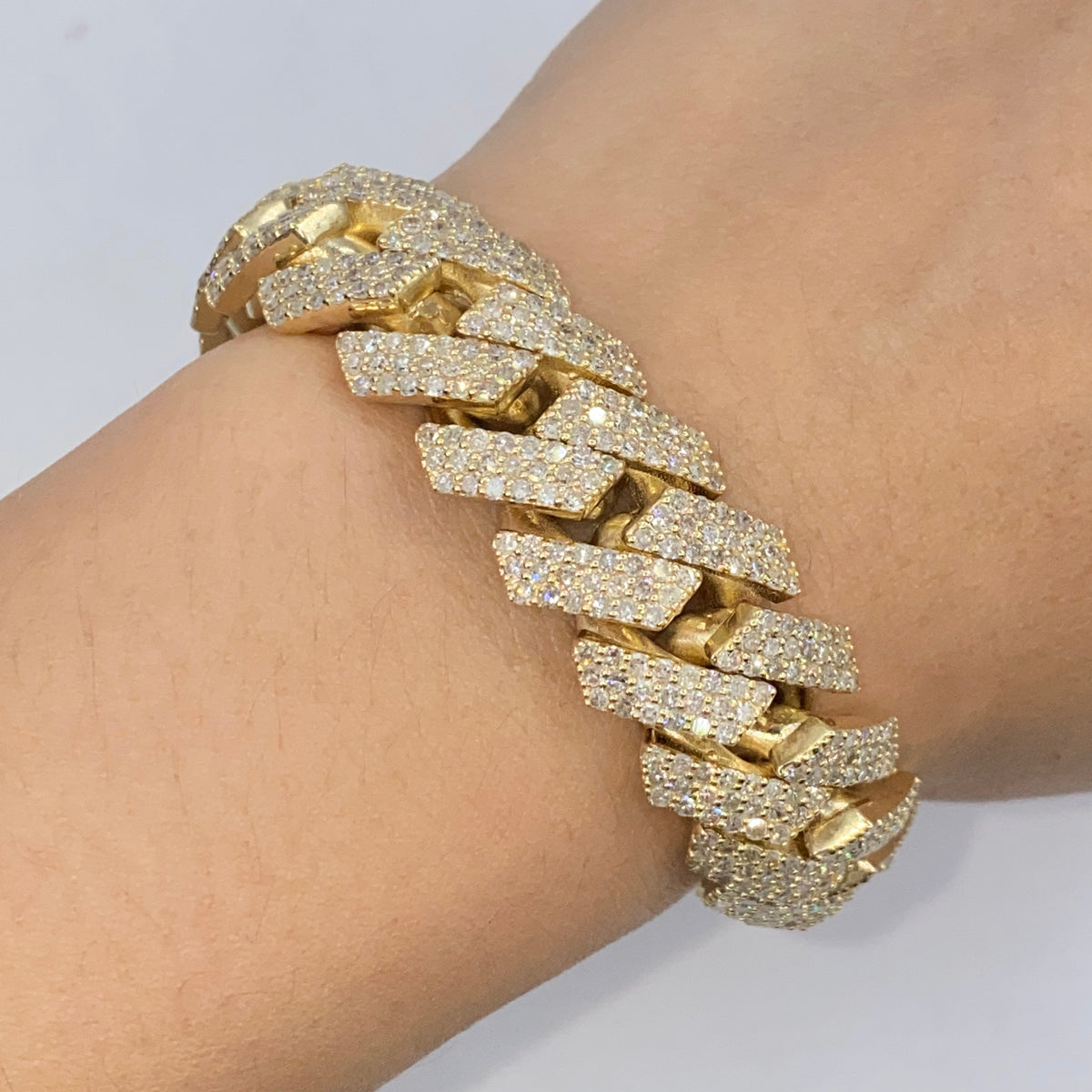 10K Gold 16mm Cuban Link Diamond Bracelet 8.5 in - additional product view 2