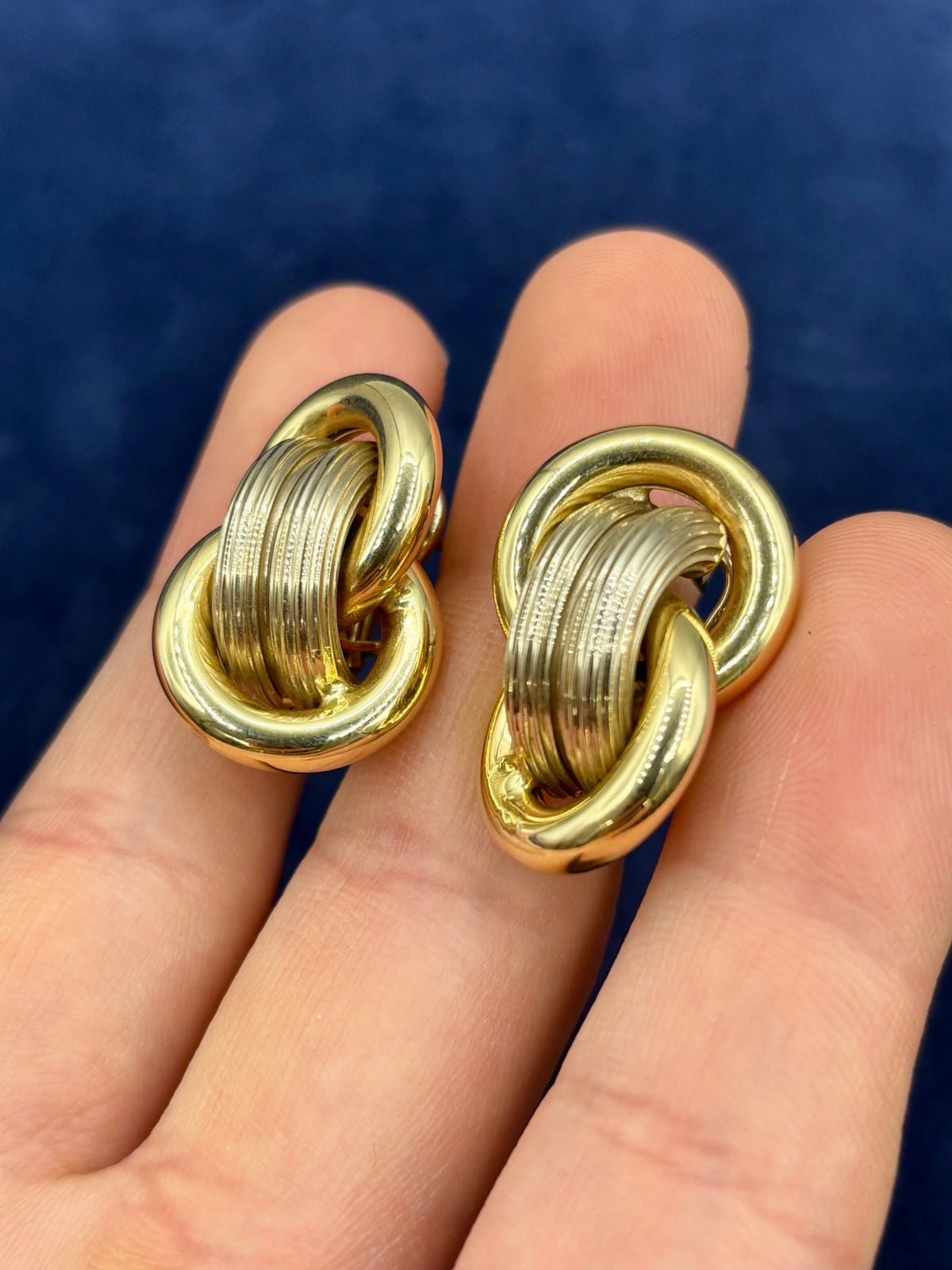 Vintage14k Gold Estate Knot Earrings - additional product view 3