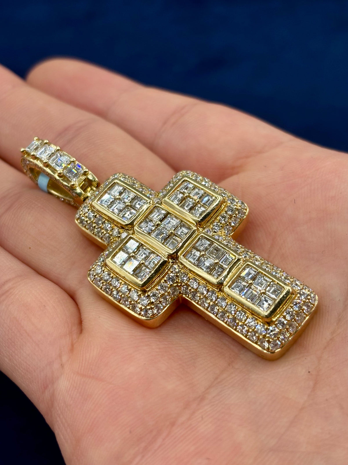 14K Gold Robust Diamond Cross Pendant - additional product view 4