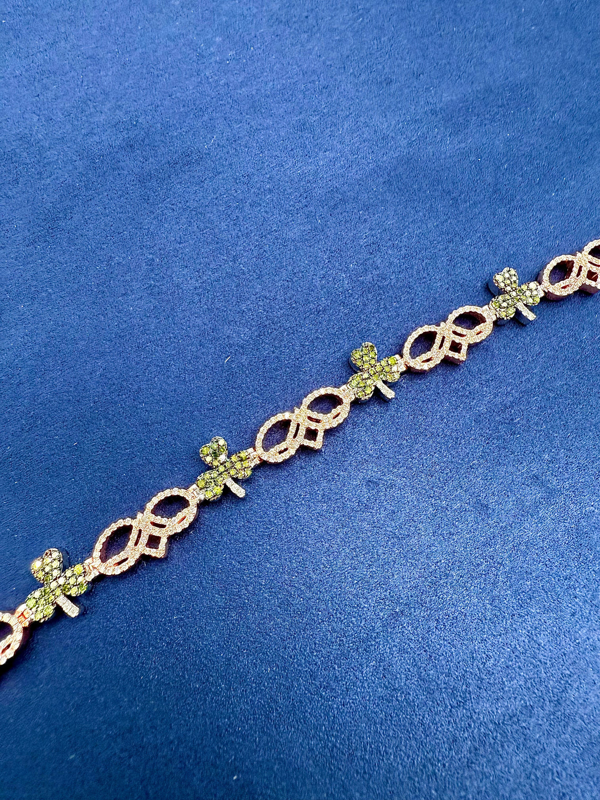 14K Gold Lucky Clover Diamond Bracelet - additional product view 3