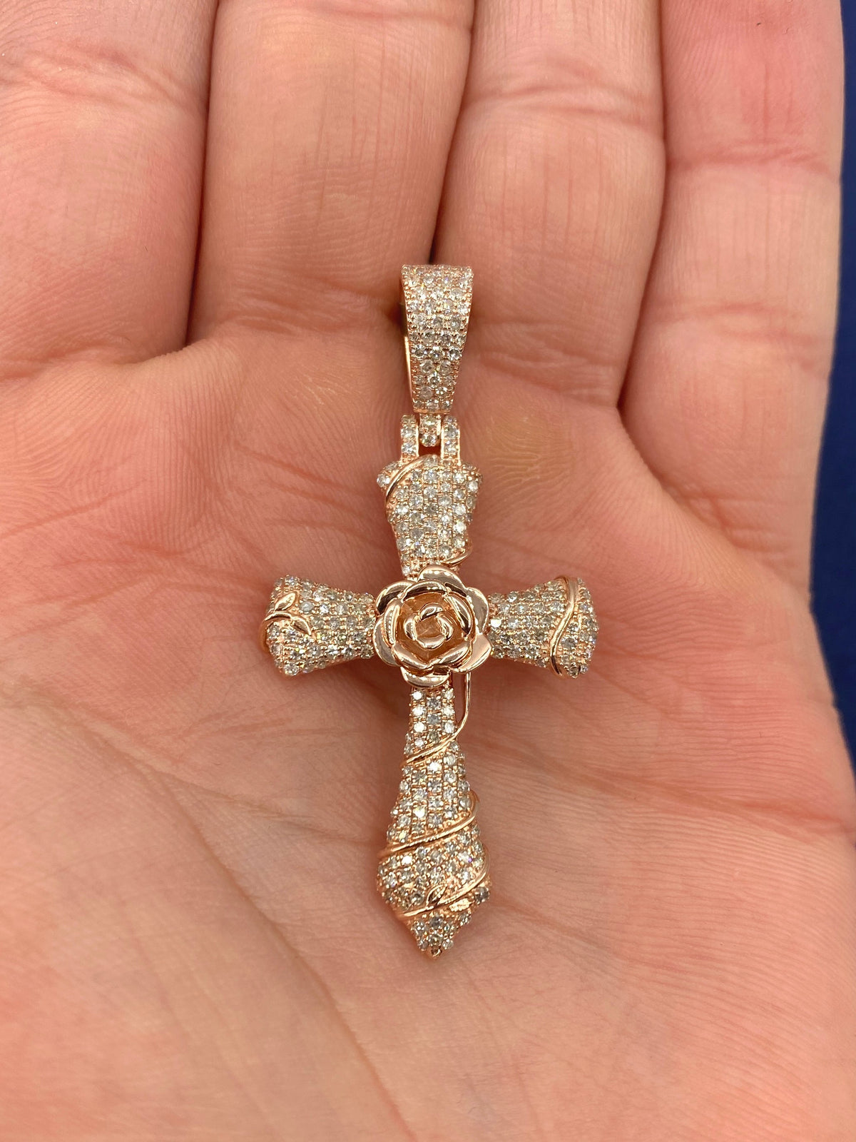 10K Gold La Rosa Cross Diamond Pendant - additional product view 2