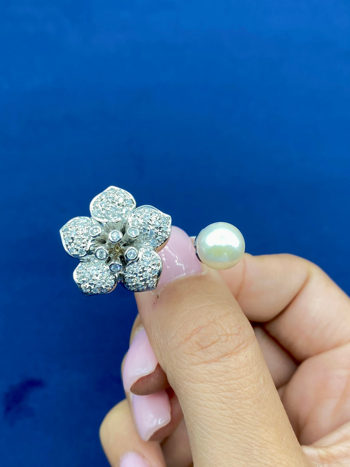 18K Gold Flower Pearl Diamond Cuff Ring - additional product view 3