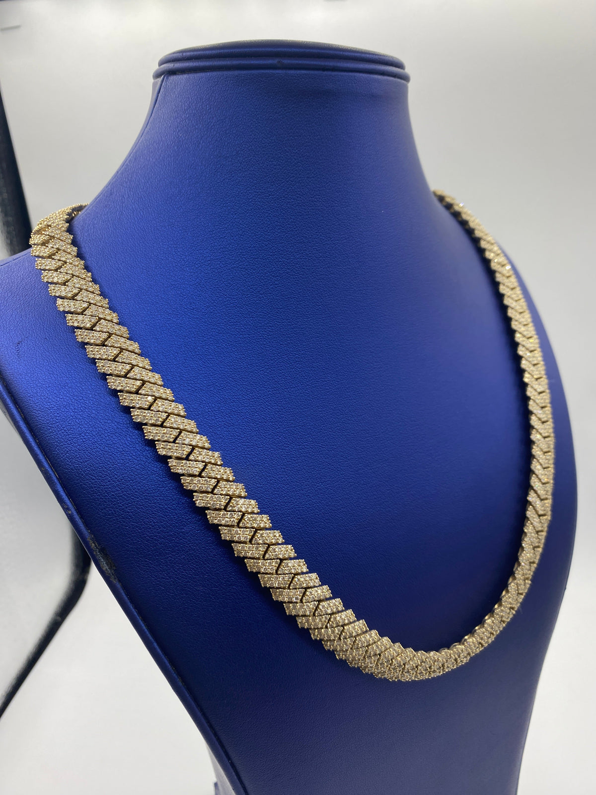 10K Diamond Gold Cuban Link Chain 12mm - additional product view 4