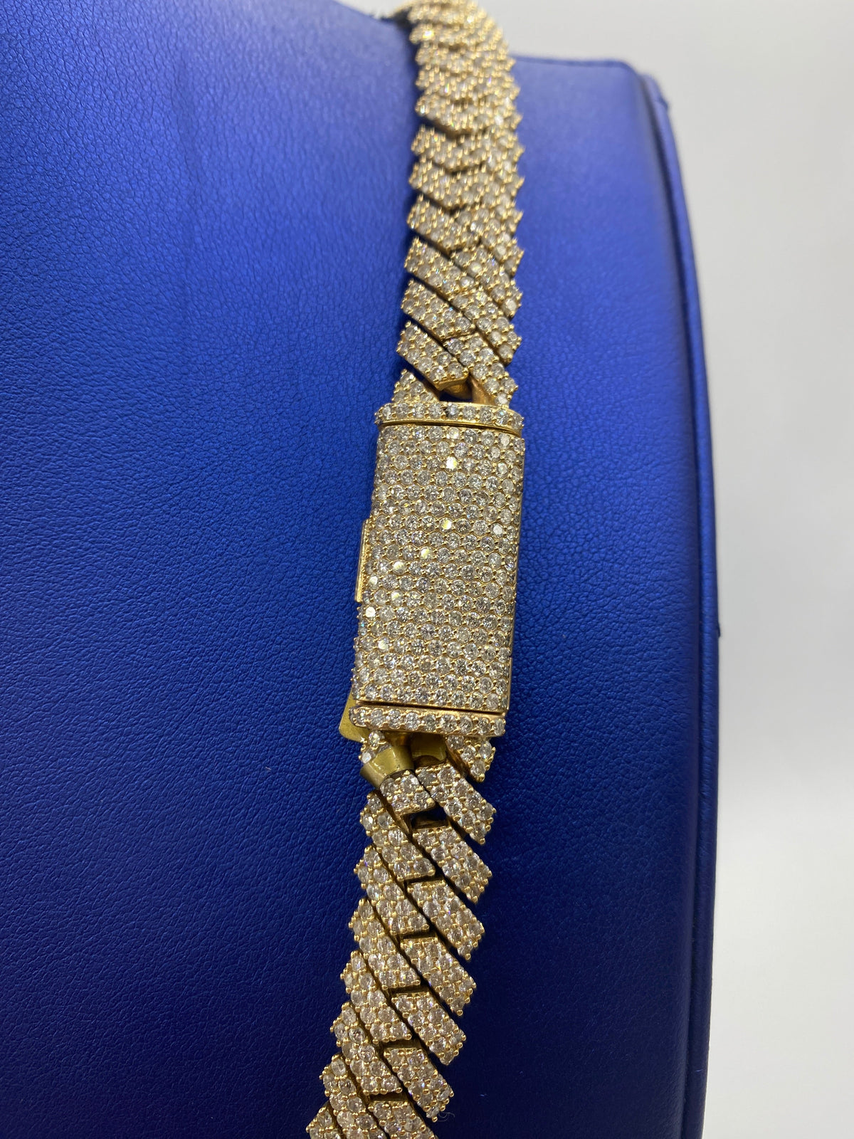 10K Diamond Gold Cuban Link Chain 12mm - additional product view 6