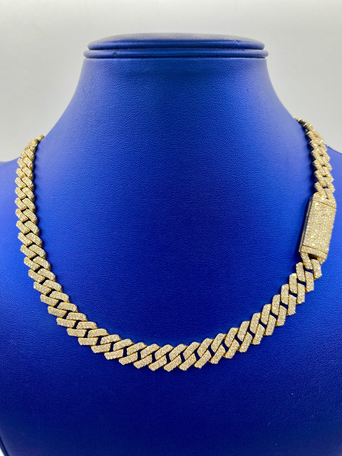 10K Gold & Diamonds Cuban Link 10mm Chain - additional product view 5