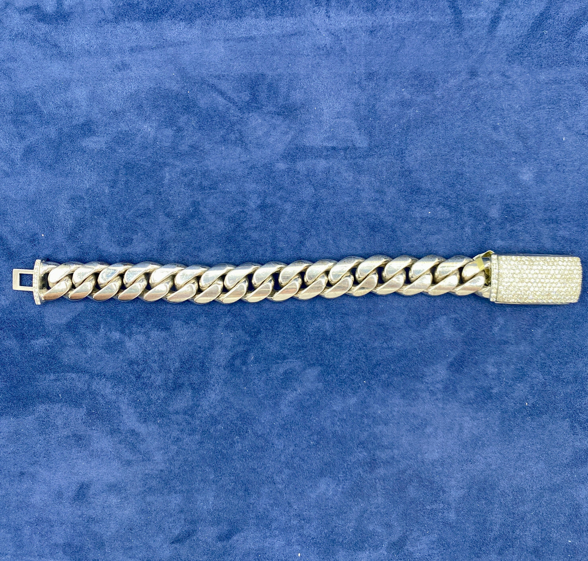10K Gold & Diamonds Cuban Link Bracelet 16.7mm - additional product view 5