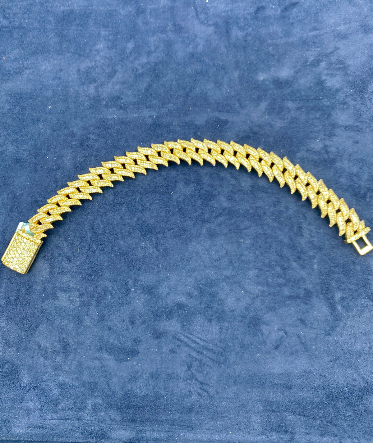14K Gold & Diamond Cuban Bracelet 12mm - additional product view 6