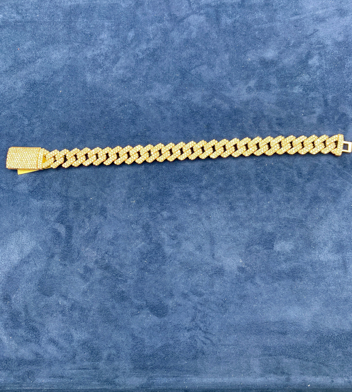 10K Gold & Diamond Cuban Link Bracelet 12mm - additional product view 5