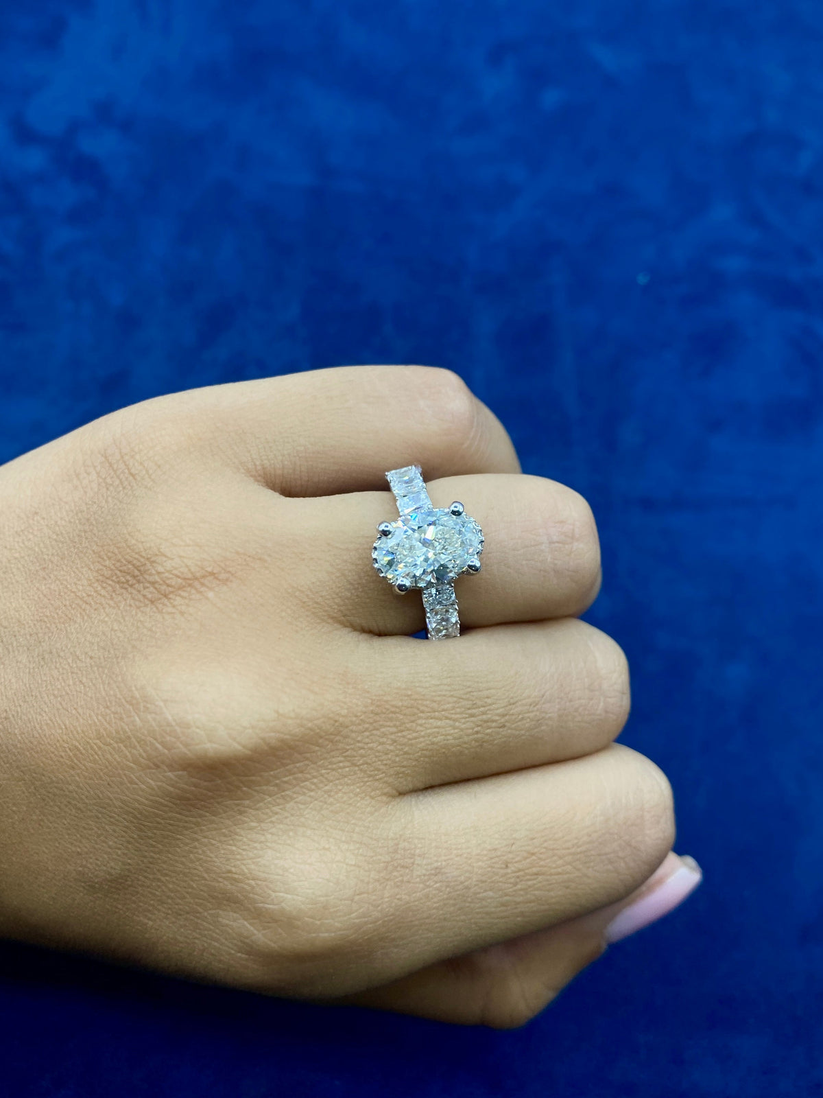 14K Gold Oval Center Radiant Band Lab Diamond Engagement Ring - additional product view 2