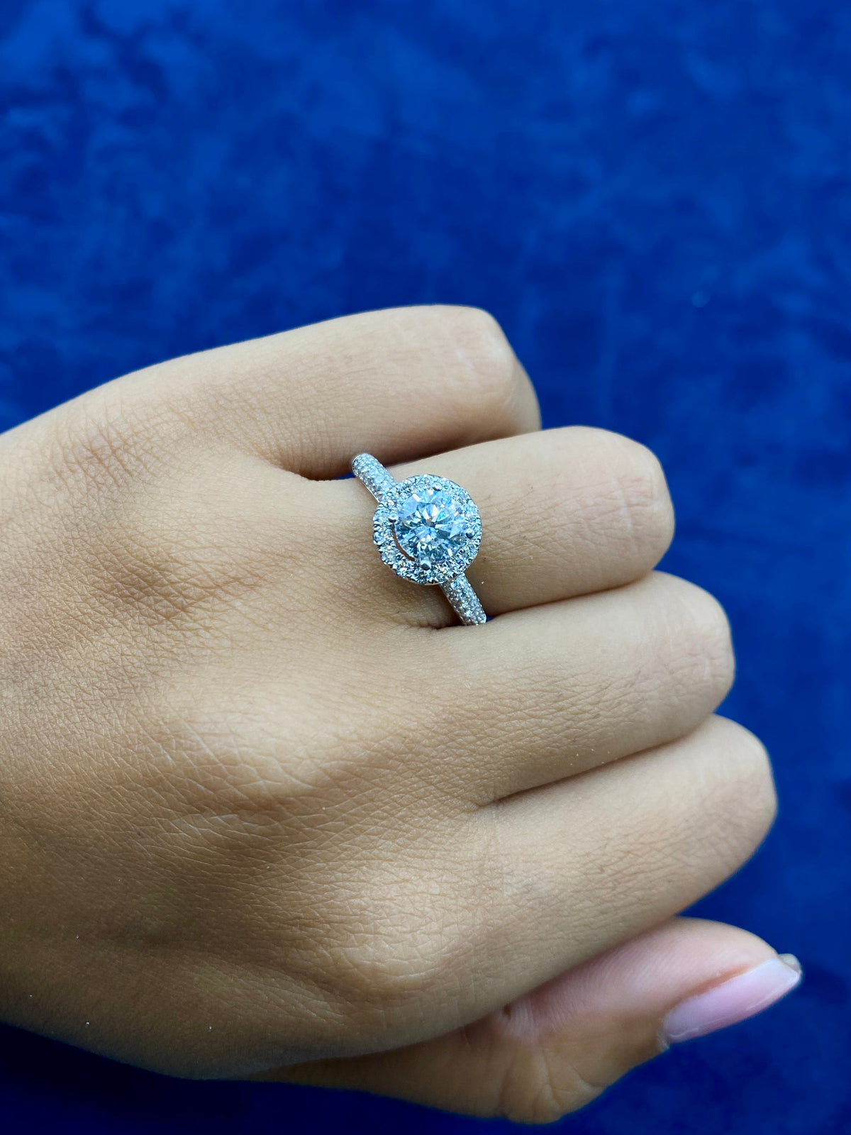 14K Gold Circle Shaped Lab Diamond Ring - main product photo