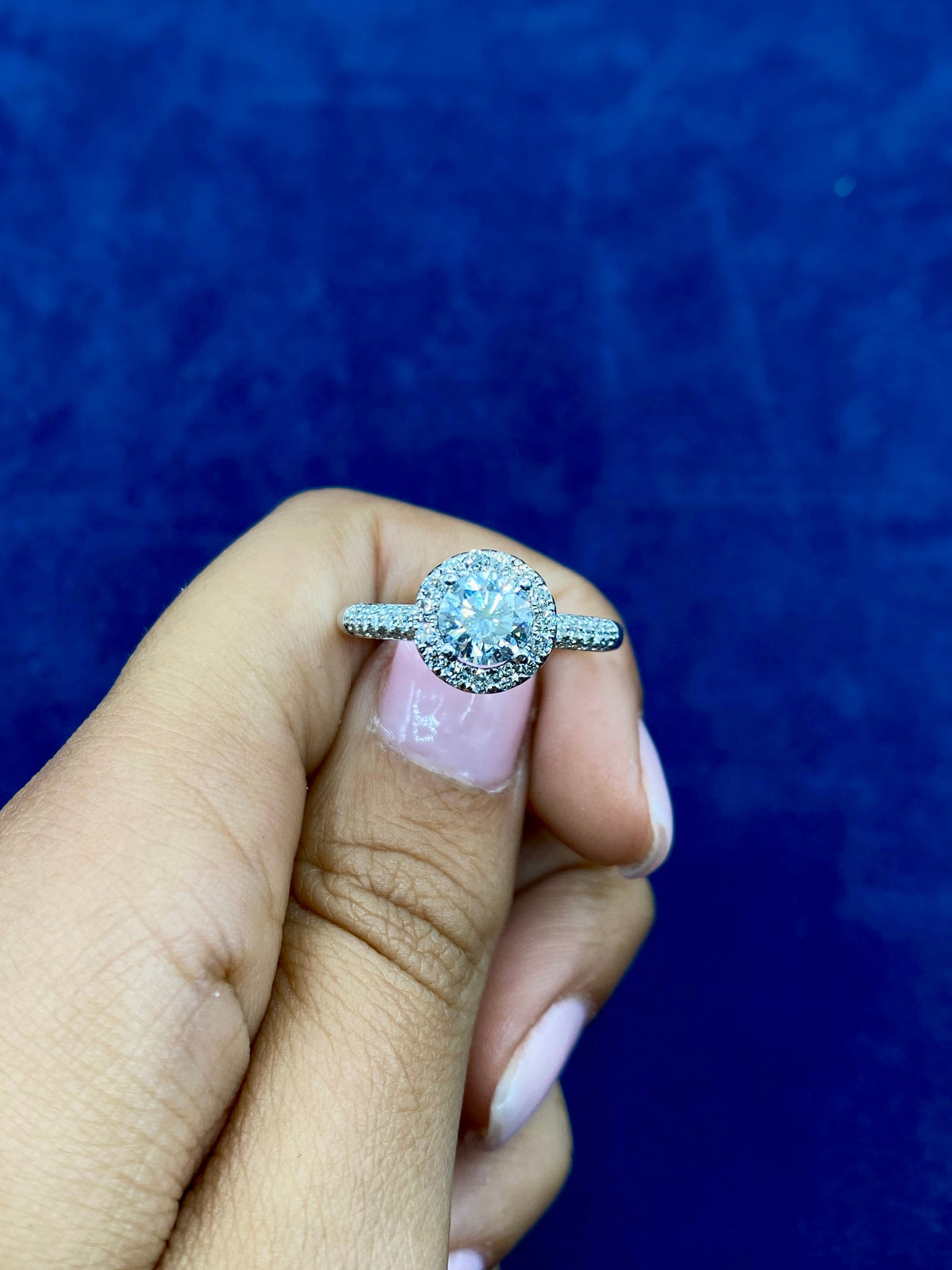 14K Gold Circle Shaped Lab Diamond Ring - additional product view 5